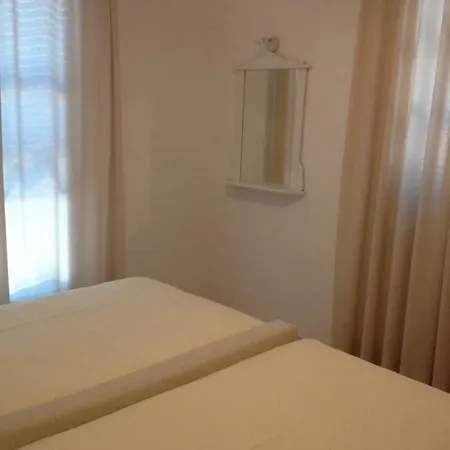 Xrysa S * Parikia (Paros)