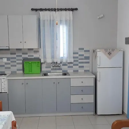 Xrysa S * Parikia (Paros)